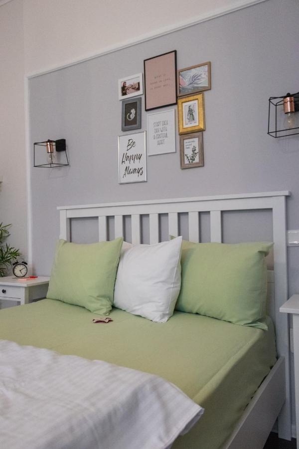 Maison 33 Bukares Bagian luar foto
