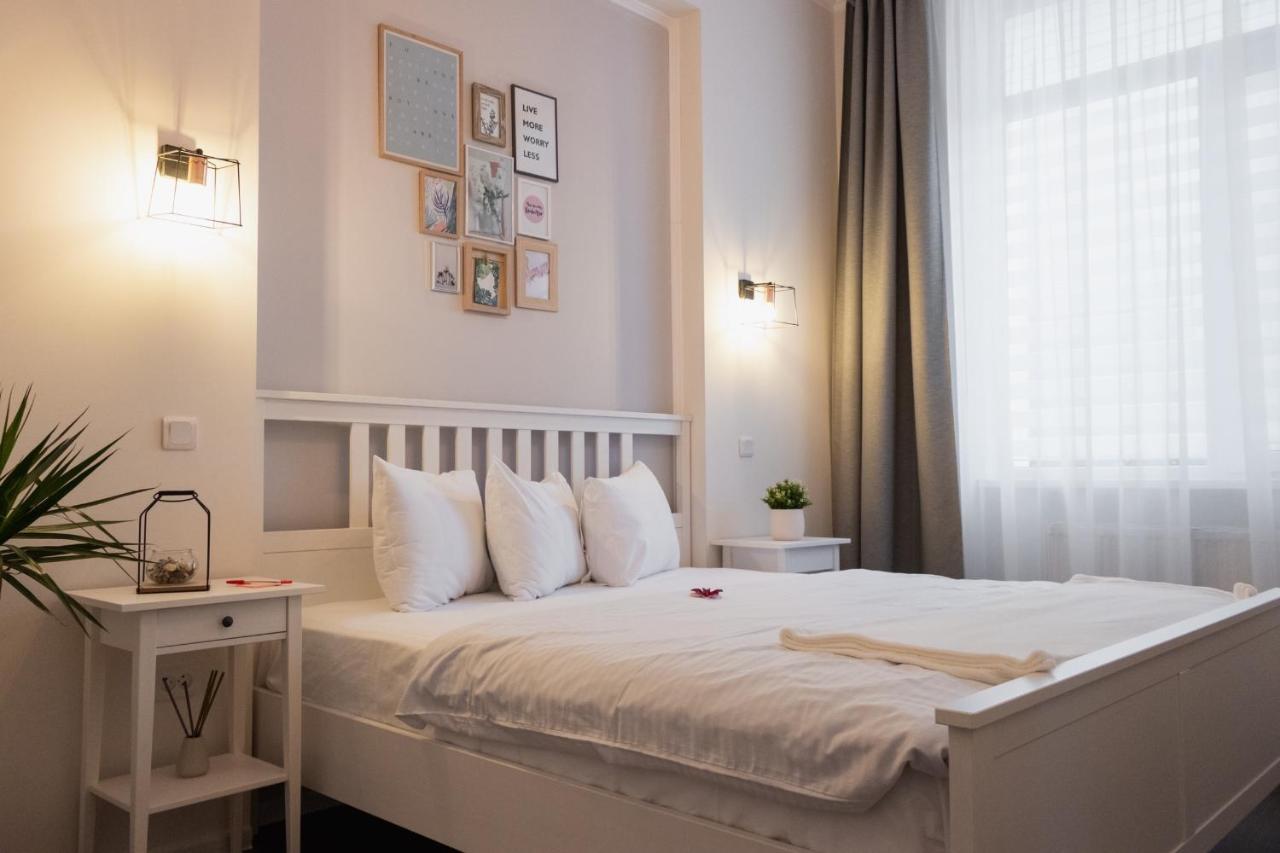 Maison 33 Bukares Bagian luar foto