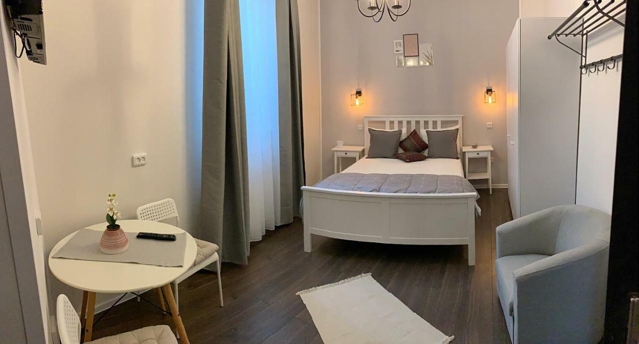 Maison 33 Bukares Bagian luar foto